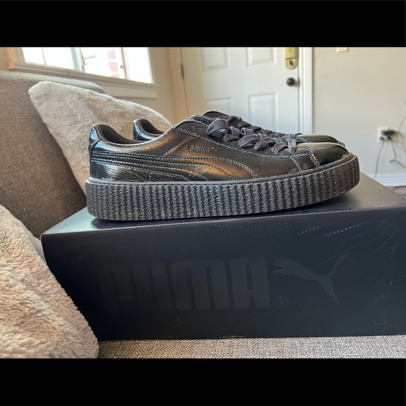 COPY - FENTY PUMA CREEPERS BLACK CRACKED LEATHER. - Picture 2 of 3